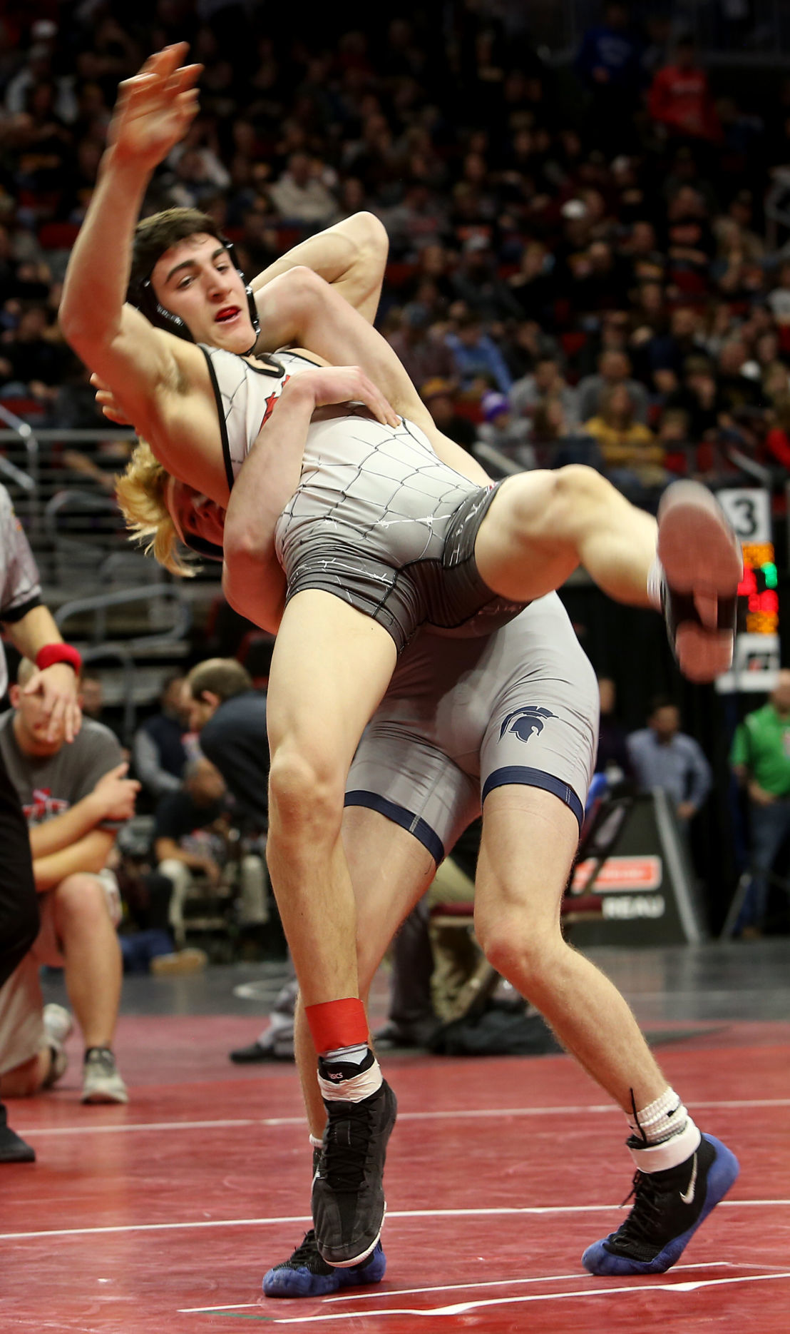 021519-qct-IA-HS-Wrestling-046